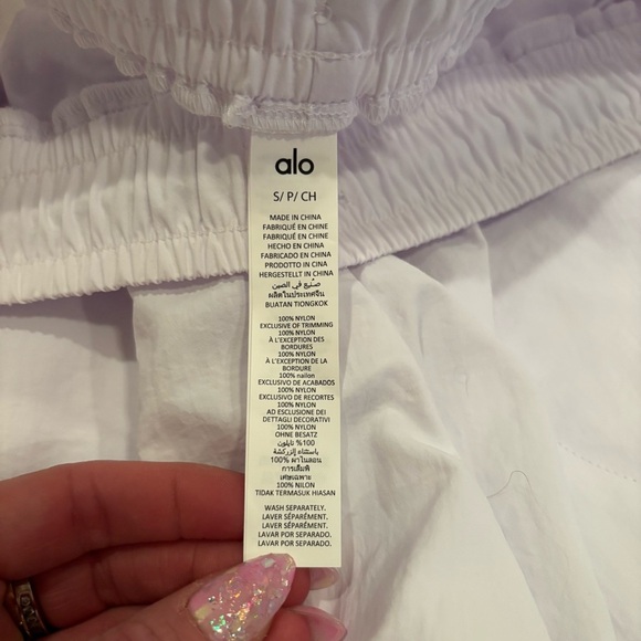 ALO Yoga Alumni White Shorts 3" Inseam Pockets Drawstring Women's Size Small - Picture 8 of 12